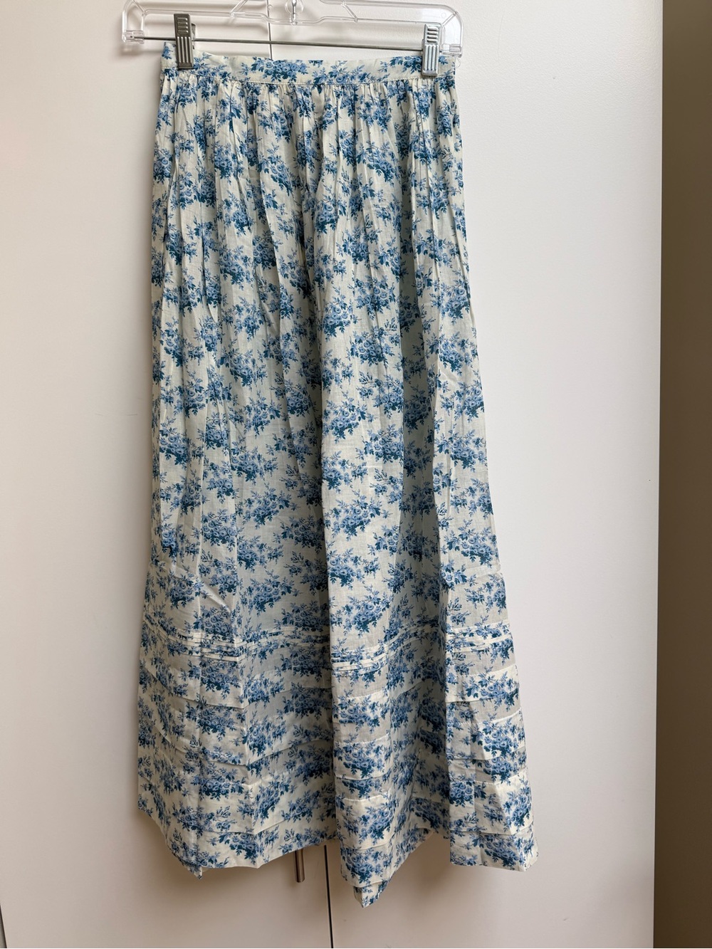 Doen Cream and Blue Floral Maxi Skirt